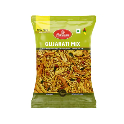 Haldirams Namkeen Gujarati Mix 